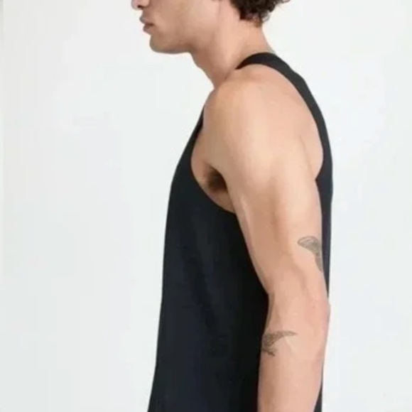 Rhone - Swift Tank - Size Medium Perfect Condition - Picture 3 of 4